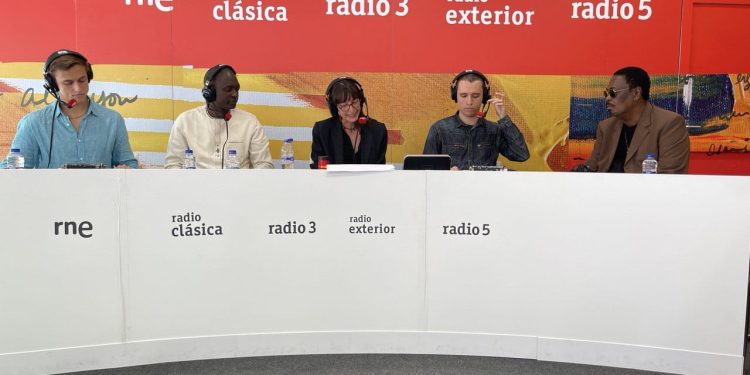 La Guinée au Salon du Livre à Madrid: La Guinée vaillamment représentée par l’Harmattan Guinée