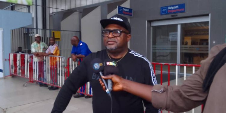 Dr. Davide Makongo aux Jeux Olympiques de Nice : Un Éclat de Fierté pour la Guinée