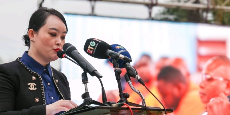 Cérémonie de Remise des Moissonneuses-Batteuses au Ministère de l’Agriculture et de l’Élevage par Winning Consortium Simandou