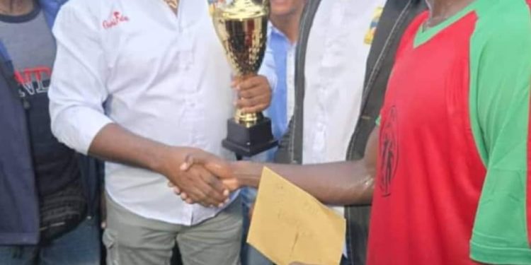 Tournoi de Football pour la Paix et la Cohabitation Pacifique : MINIM JOE de Coleah Centre Remporte la Finale et le Trophée Dr David Makongo