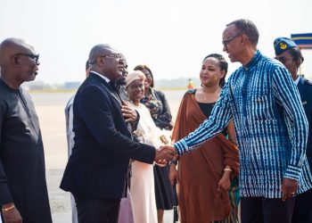 Dr David Makongo (l’inspirateur panafricain engagé et incontournable) accueille les chefs d’État africains à l’aéroport international du Ghana lors de la cérémonie de prestation de serment du président John Mahama !
