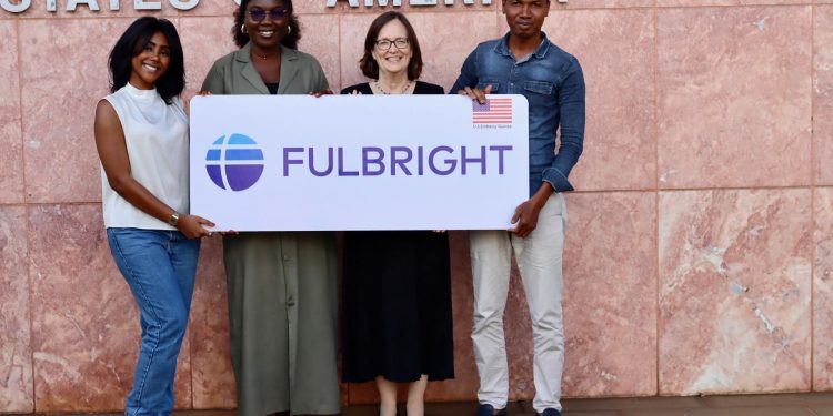 Trois étudiants guinéens s’envolent pour les États-Unis grâce au prestigieux programme Fulbright
