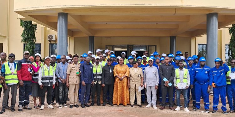 Boké-Métiers: L&rsquo;ONFPP lance la formation de 150 jeunes en conduite d&rsquo;engins lourds et aux logiciels des Mines