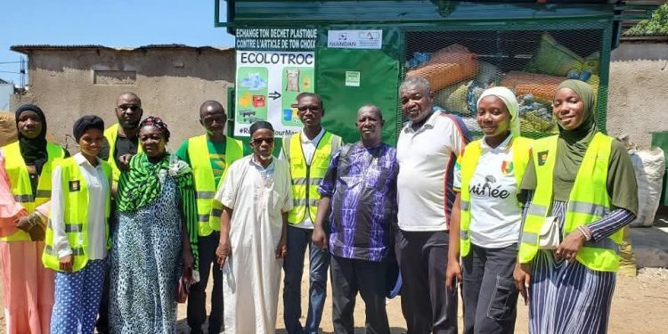 Développement durable : le projet ECOLOTROC primé par l’Ambassade de France en Guinée