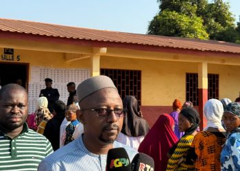 Élection présidentielle 2025 : Mohamed Lamine Sy Savané accomplit son devoir citoyen à Boké