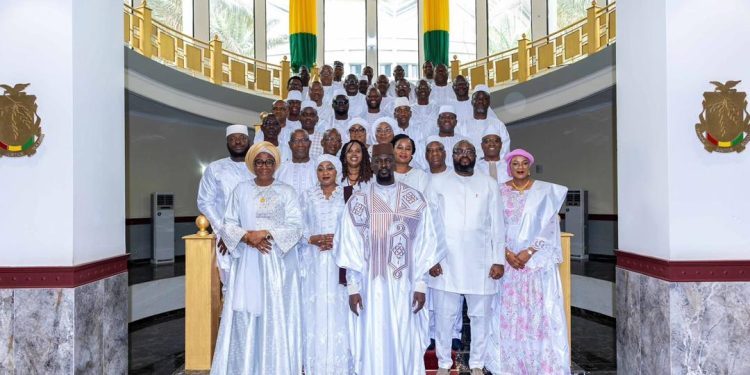 Palais Mohammed V : le Gouvernement présente ses vœux de Nouvel An au Président de la République