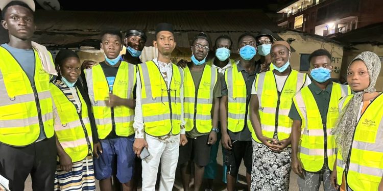 Kaloum : le mouvement « KALOUM N’TANAN YA » de Diego lance des actions d’assainissement des lieux de culte