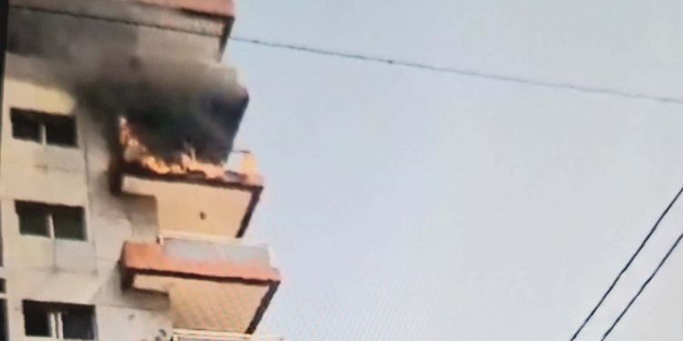 Incendie à l’immeuble Brikimomo : le siège de Tropical FM touché, aucun blessé à déplorer