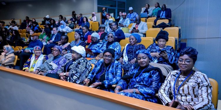 𝐂𝐒𝐖𝟕𝟎 : 𝐋𝐞 𝐆𝐫𝐨𝐮𝐩𝐞 𝐔𝐌𝐒 𝐚𝐟𝐟𝐢𝐫𝐦𝐞 𝐬𝐨𝐧 𝐞𝐧𝐠𝐚𝐠𝐞𝐦𝐞𝐧𝐭 𝐩𝐨𝐮𝐫 𝐥𝐞 𝐥𝐞𝐚𝐝𝐞𝐫𝐬𝐡𝐢𝐩 𝐟𝐞́𝐦𝐢𝐧𝐢𝐧 𝐚̀ 𝐍𝐞𝐰 𝐘𝐨𝐫𝐤