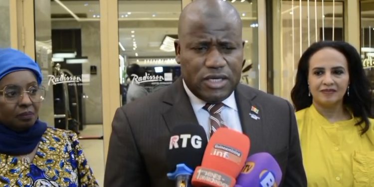 Quand le ministre Ismaël Nabé sort du coma les fonds arabes dormant en Guinée
