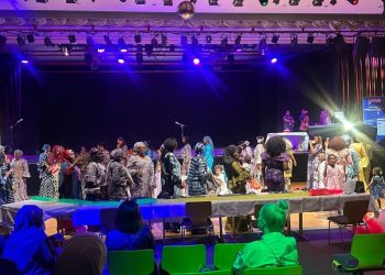 FESTIVAL NAFA NAMOUGNIMEN À BERLIN : MARIAME YALI BAH FAIT RAYONNER LES CULTURES GUINÉENNE ET ALLEMANDE
